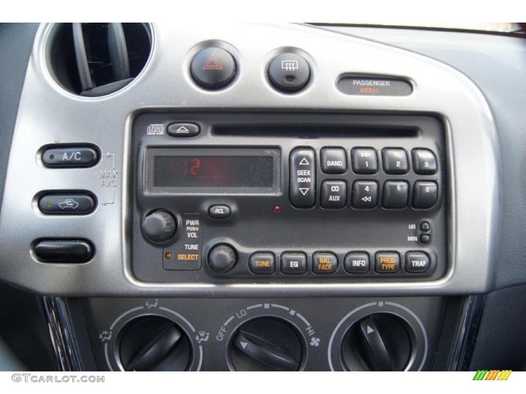 2005 Pontiac Vibe Standard Vibe Model Audio System Photo #61505301