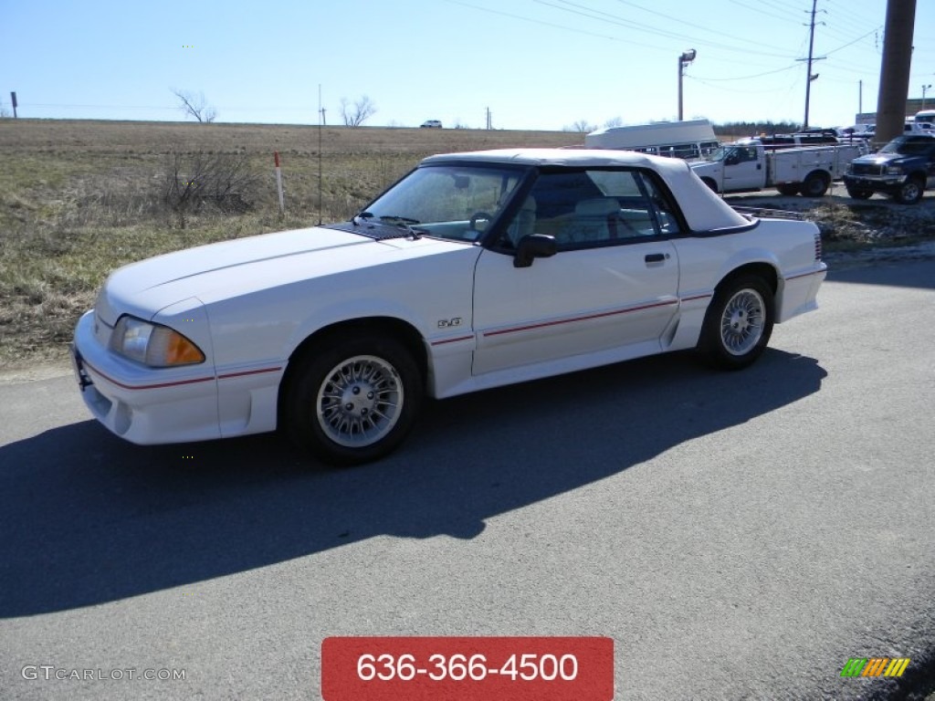 1990 Mustang GT Convertible - Oxford White / White/Scarlet photo #1