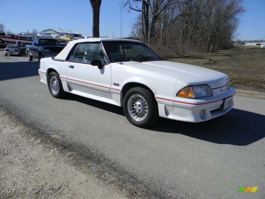 Oxford White 1990 Ford Mustang GT Convertible Exterior Photo #61506009