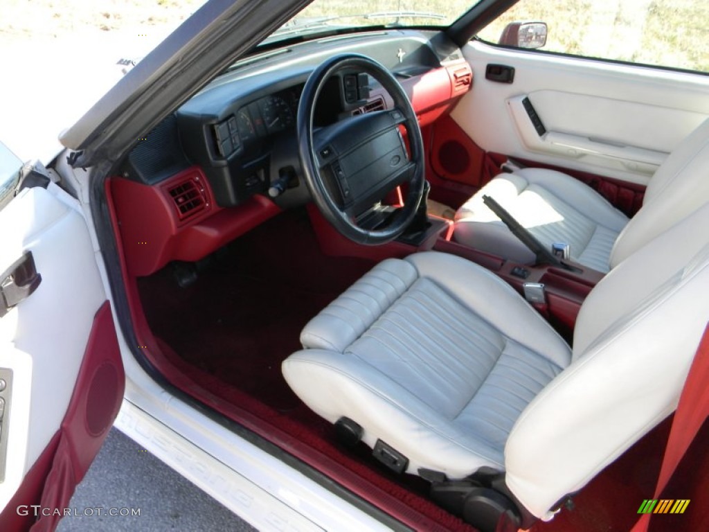 White/Scarlet Interior 1990 Ford Mustang GT Convertible Photo #61506057