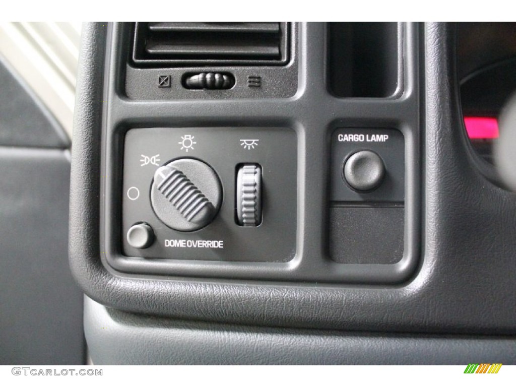 2002 Chevrolet Silverado 1500 LS Regular Cab 4x4 Controls Photos