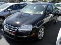 Black Uni - Jetta SE Sedan Photo No. 4