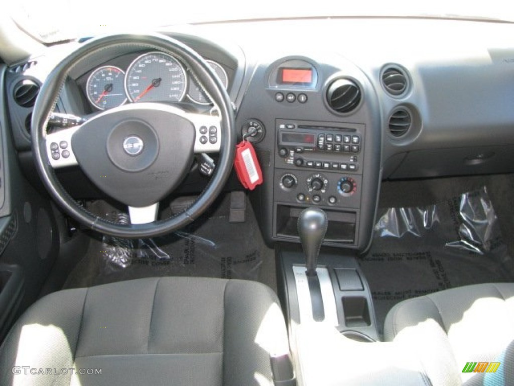 2005 Pontiac Grand Prix GT Sedan Dark Pewter Dashboard Photo #61510581