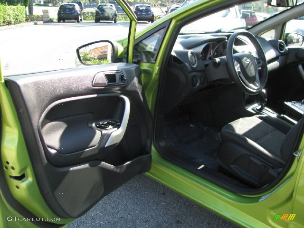2011 Fiesta SES Hatchback - Lime Squeeze Metallic / Charcoal Black/Blue Cloth photo #16