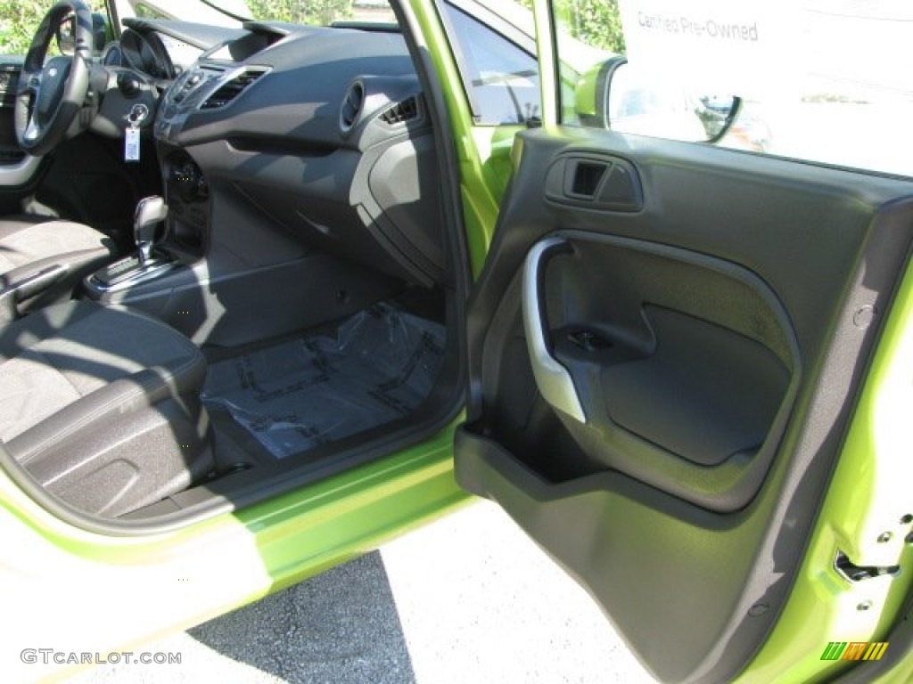 2011 Fiesta SES Hatchback - Lime Squeeze Metallic / Charcoal Black/Blue Cloth photo #18