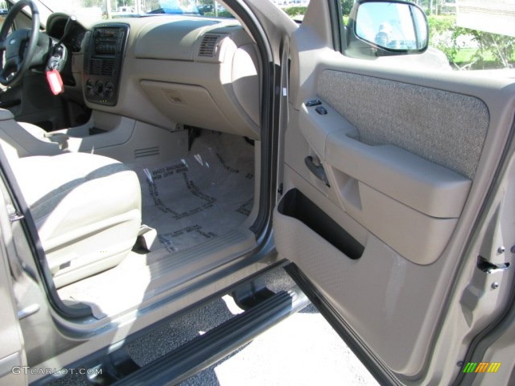 2004 Explorer XLS - Mineral Grey Metallic / Medium Parchment photo #18