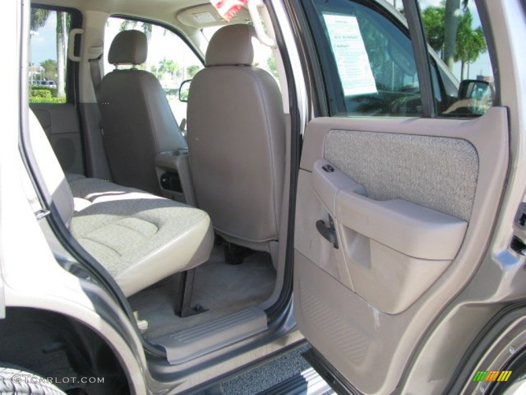 2004 Explorer XLS - Mineral Grey Metallic / Medium Parchment photo #20
