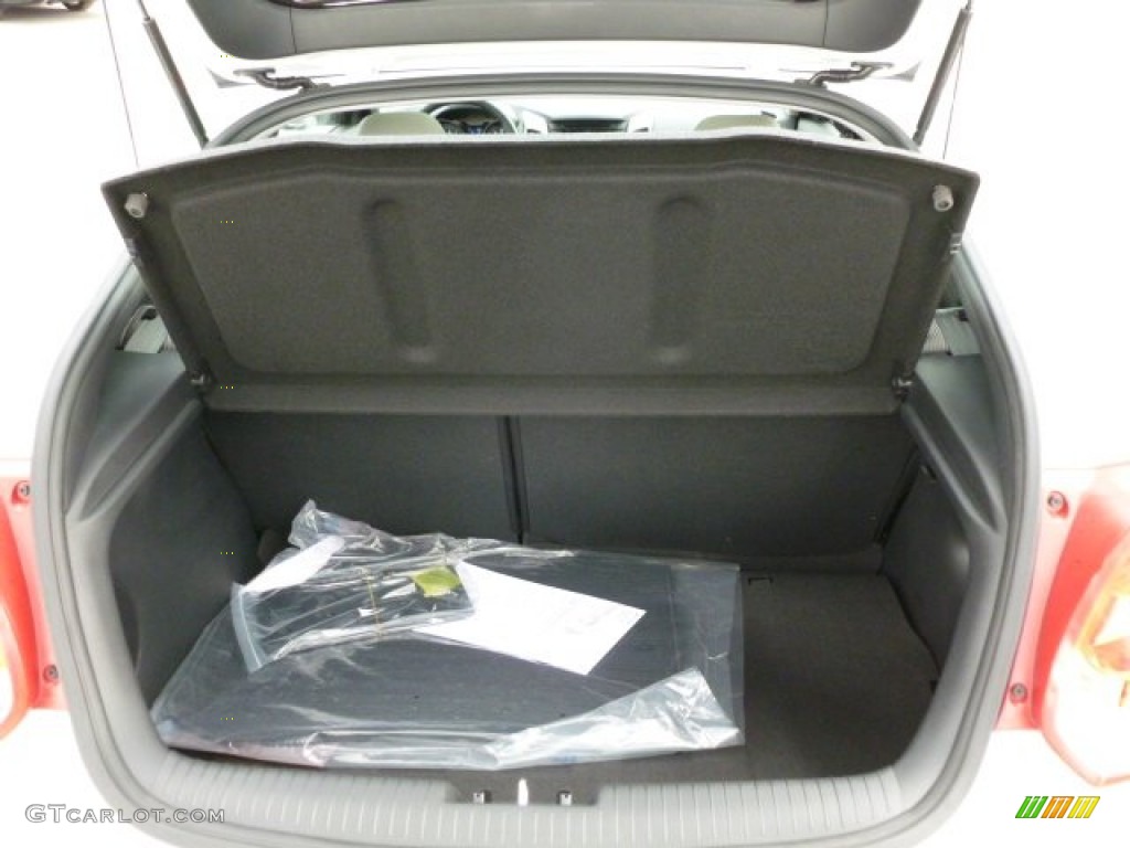 2012 Hyundai Veloster Standard Veloster Model Trunk Photo #61512570