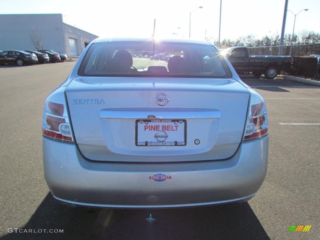 2010 Sentra 2.0 - Brilliant Silver Metallic / Charcoal photo #6