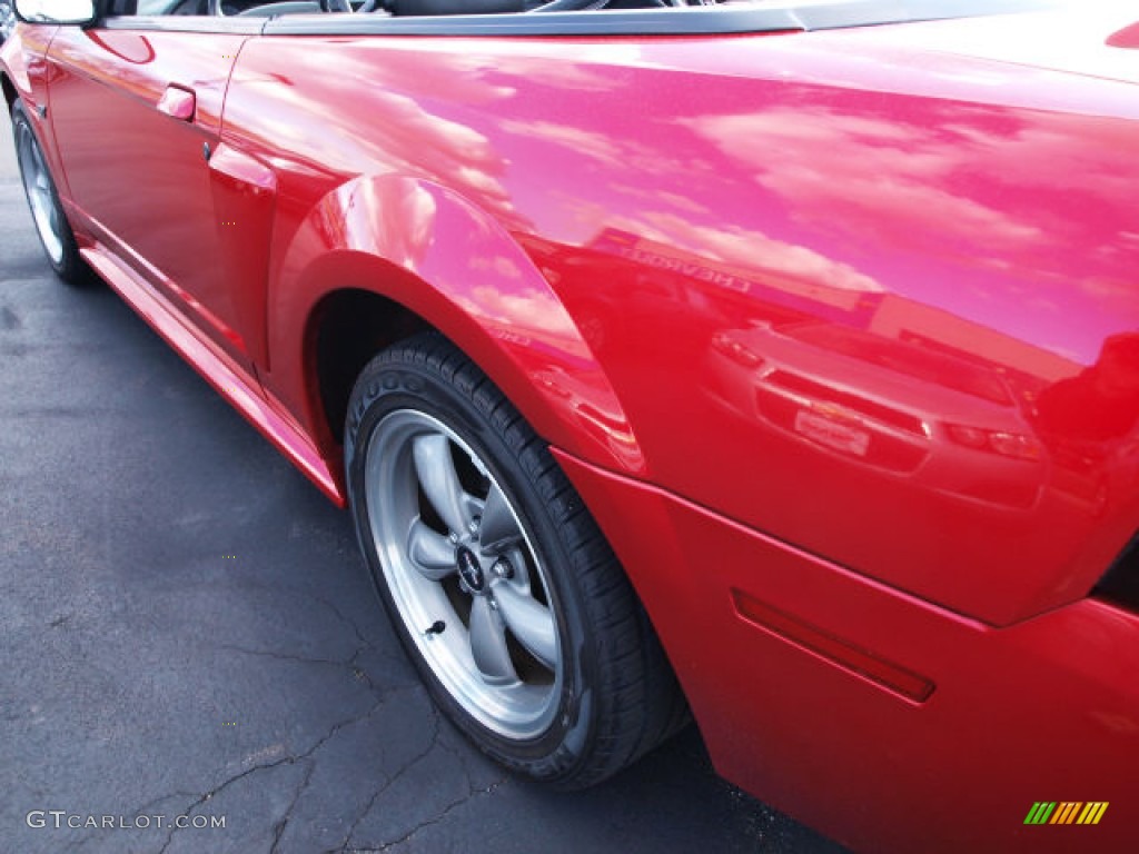 2001 Mustang GT Convertible - Laser Red Metallic / Dark Charcoal photo #4