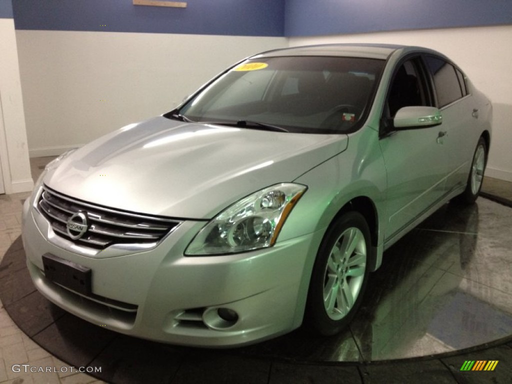 2010 Altima 3.5 SR - Radiant Silver / Charcoal photo #1