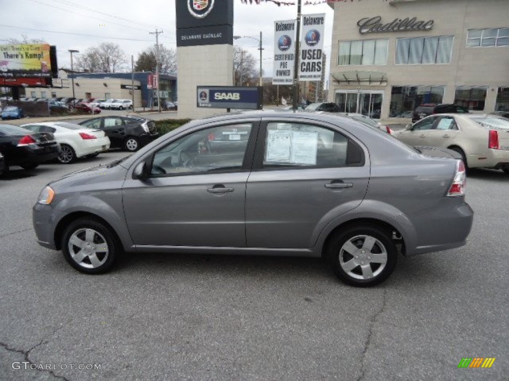 2010 Aveo LT Sedan - Medium Gray / Charcoal photo #3