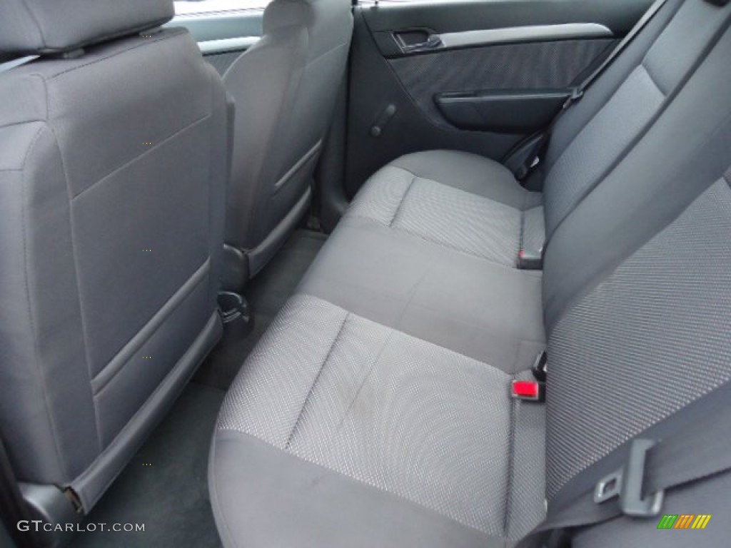 2010 Aveo LT Sedan - Medium Gray / Charcoal photo #15
