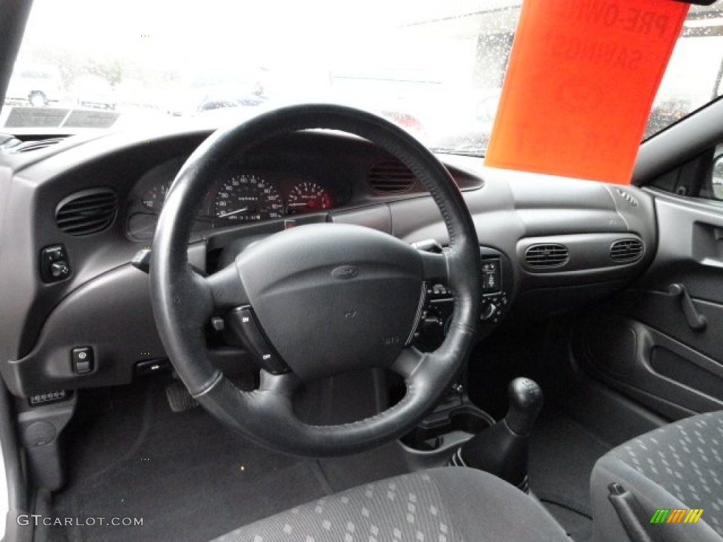 2003 Escort ZX2 Coupe - Silver Frost Metallic / Dark Charcoal photo #12