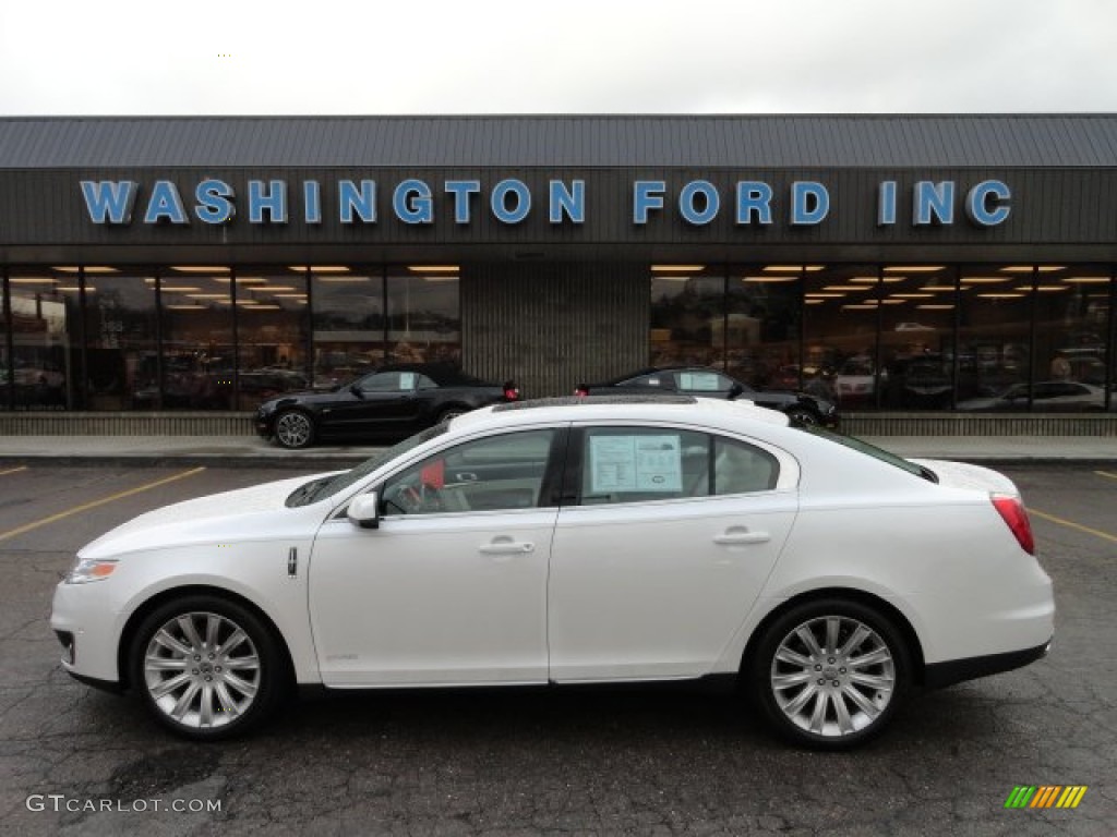 White Platinum Metallic Tri-Coat Lincoln MKS