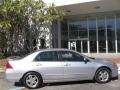 2007 Alabaster Silver Metallic Honda Accord SE Sedan  photo #2