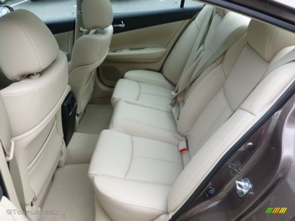 2012 Nissan Maxima 3.5 SV Premium Rear Seat Photos