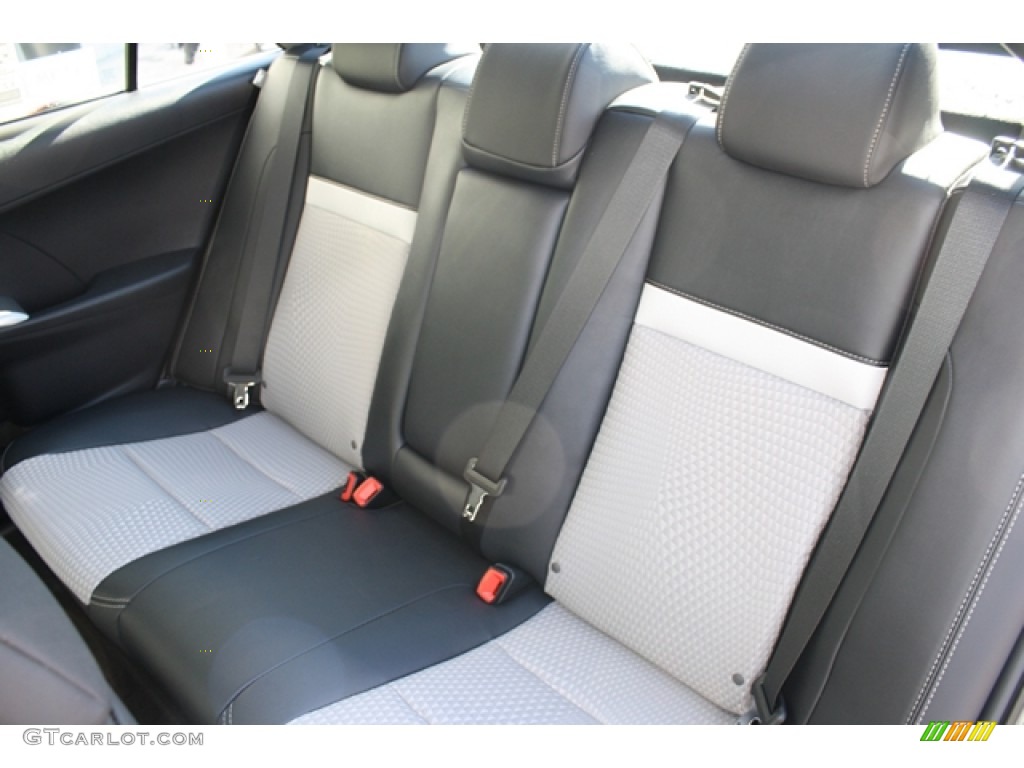 2012 Toyota Camry SE Rear Seat Photo #61525330