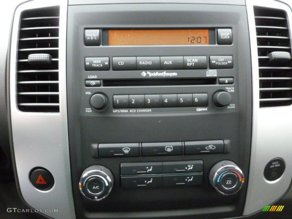 2012 Nissan Xterra Pro-4X 4x4 Controls Photo #61525369