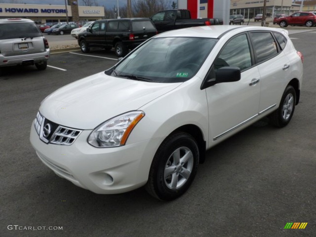 2012 Rogue S Special Edition AWD - Pearl White / Black photo #3
