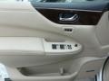 2012 Pearl White Nissan Quest 3.5 LE  photo #16