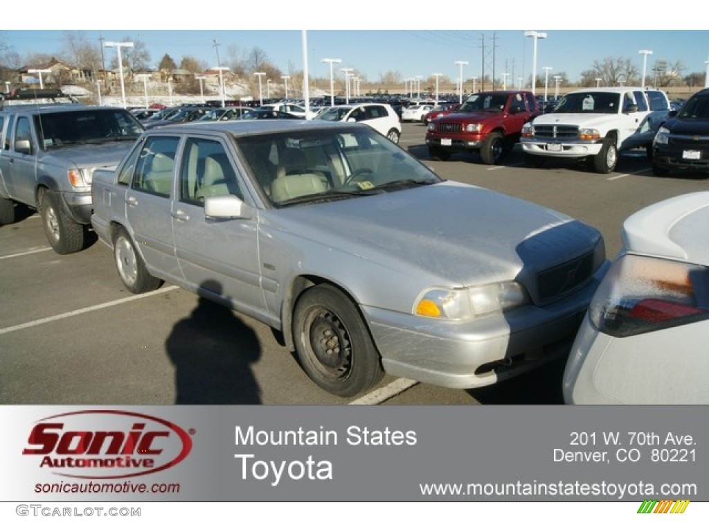 1998 S70  - Silver Metallic / Dark Gray photo #1