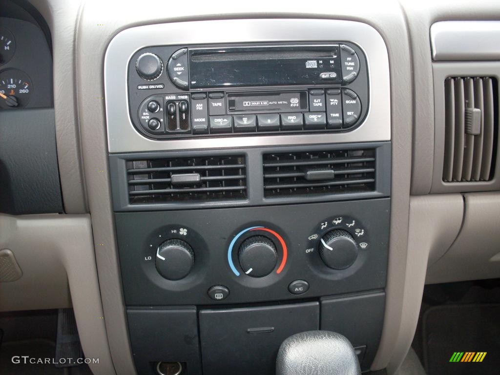 2002 Grand Cherokee Laredo - Patriot Blue Pearlcoat / Taupe photo #7