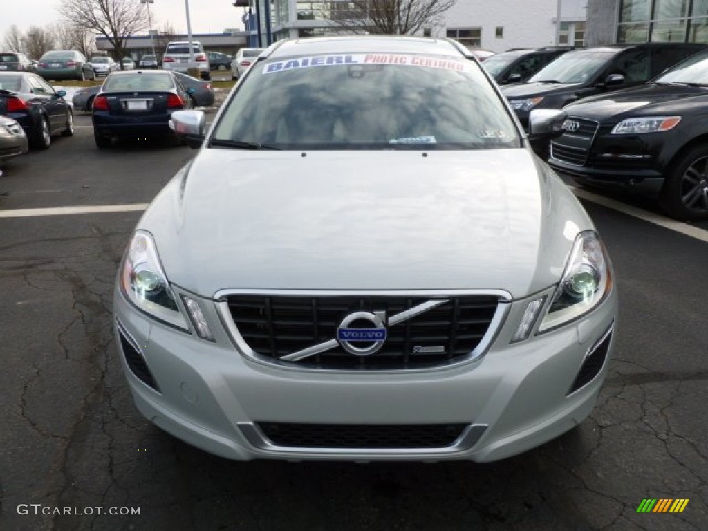 2011 XC60 T6 AWD R-Design - Cosmic White Metallic / R Design Off Black/Beige Inlay photo #2