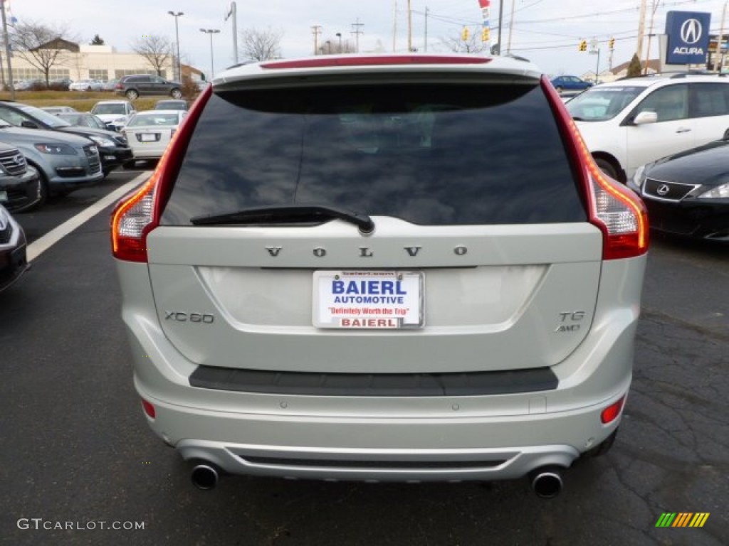 2011 XC60 T6 AWD R-Design - Cosmic White Metallic / R Design Off Black/Beige Inlay photo #5