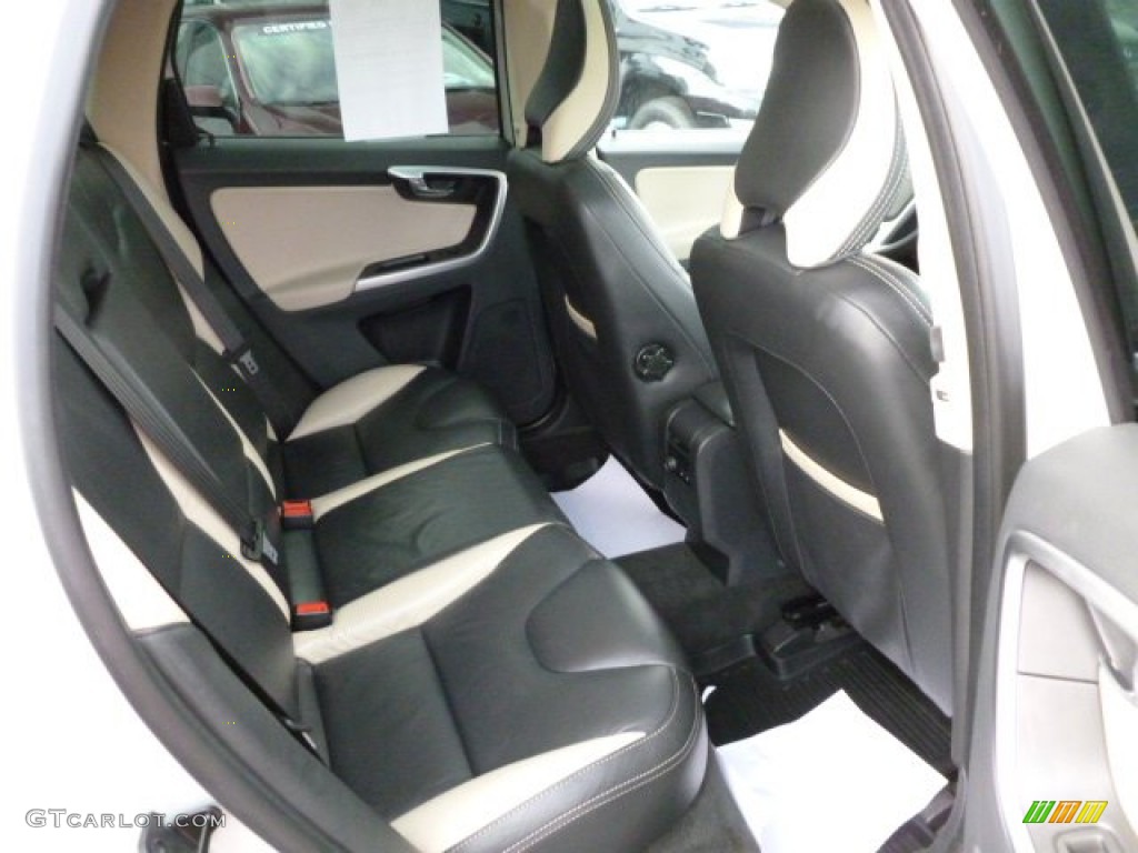 2011 Volvo XC60 T6 AWD R-Design interior Photo #61534373