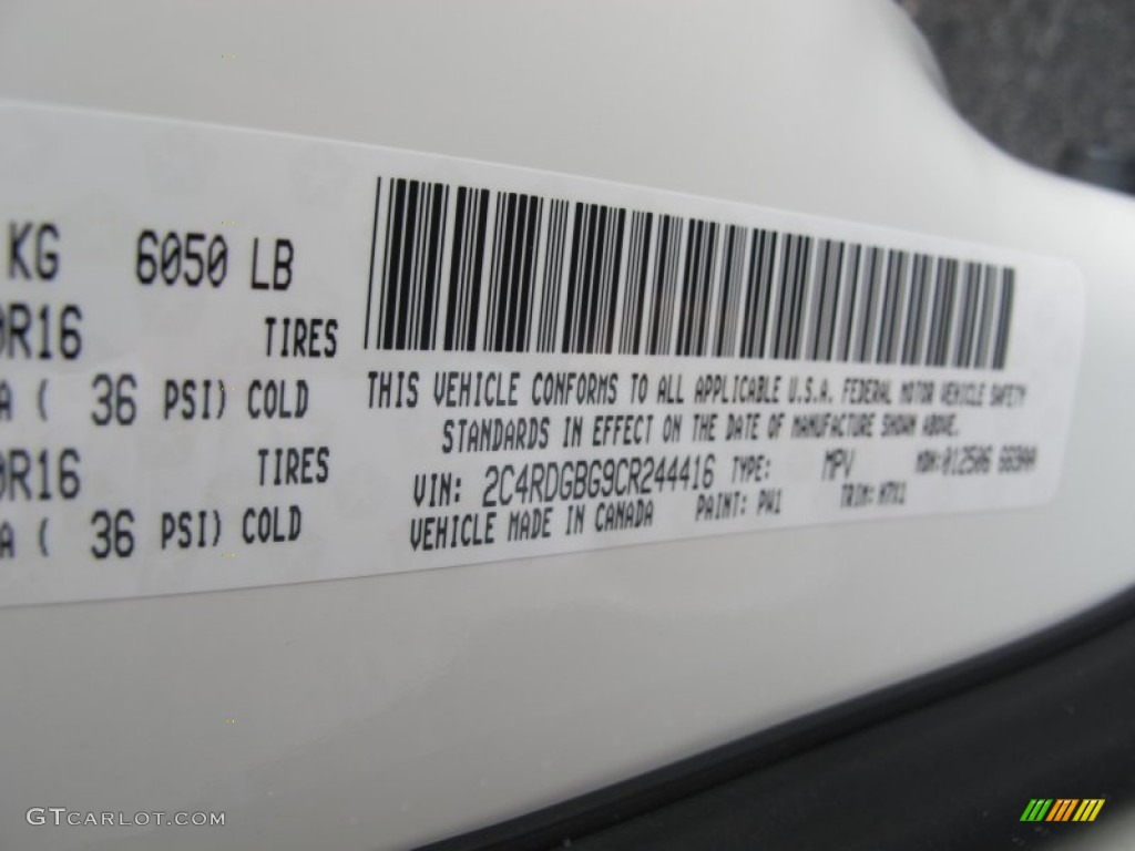 2012 Grand Caravan SE - Stone White / Black/Light Graystone photo #11