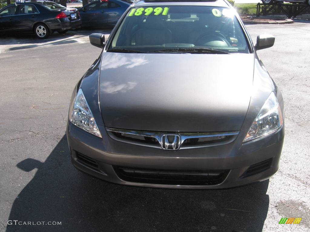 2006 Accord EX-L Sedan - Carbon Bronze Pearl / Ivory photo #7