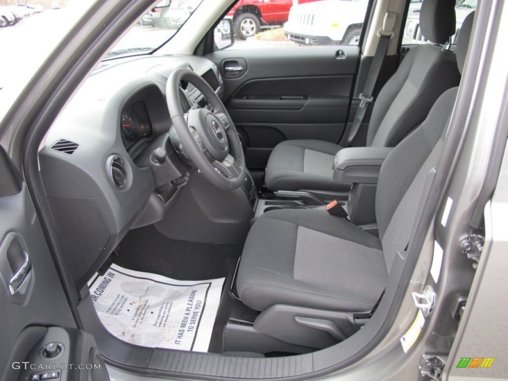 Dark Slate Gray Interior 2012 Jeep Patriot Latitude Photo #61542650