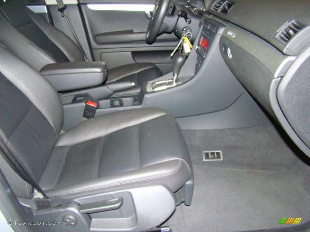 2008 A4 2.0T quattro Sedan - Light Silver Metallic / Black photo #9
