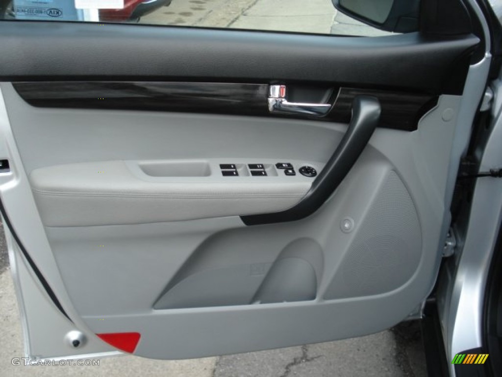 2011 Sorento LX V6 AWD - Bright Silver / Gray photo #15