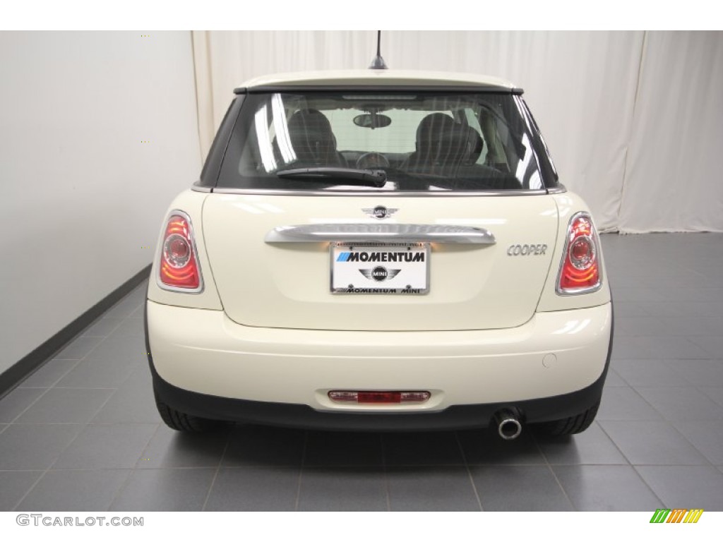 2012 Cooper Hardtop - Pepper White / Carbon Black photo #9