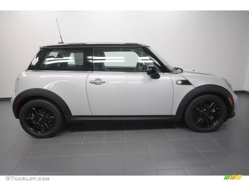 White Silver Metallic 2012 Mini Cooper Hardtop Exterior Photo #61547385