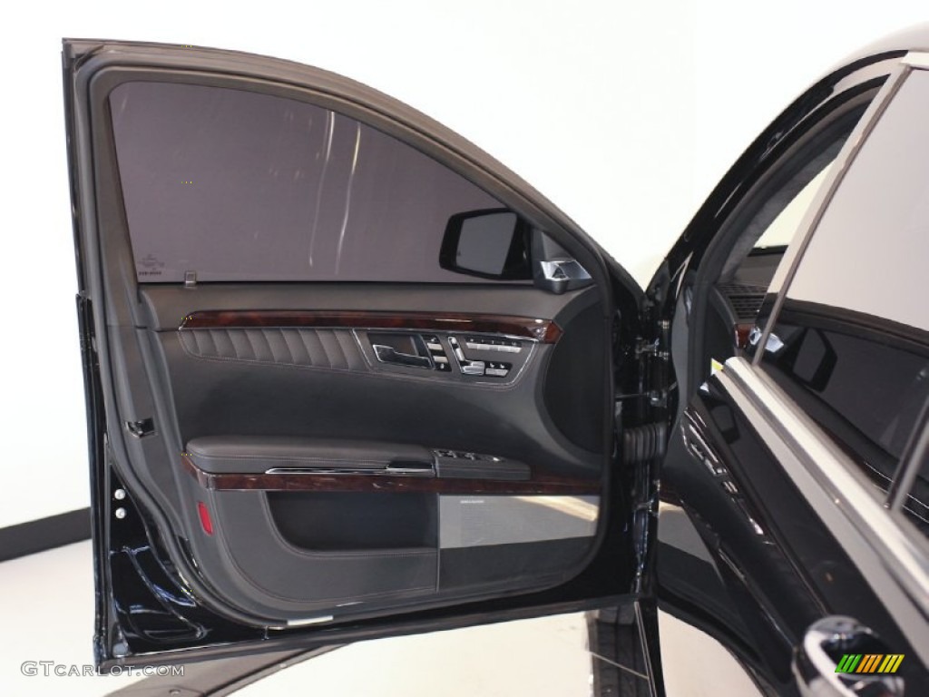 2011 Mercedes-Benz S 600 Sedan Black Door Panel Photo #61547714