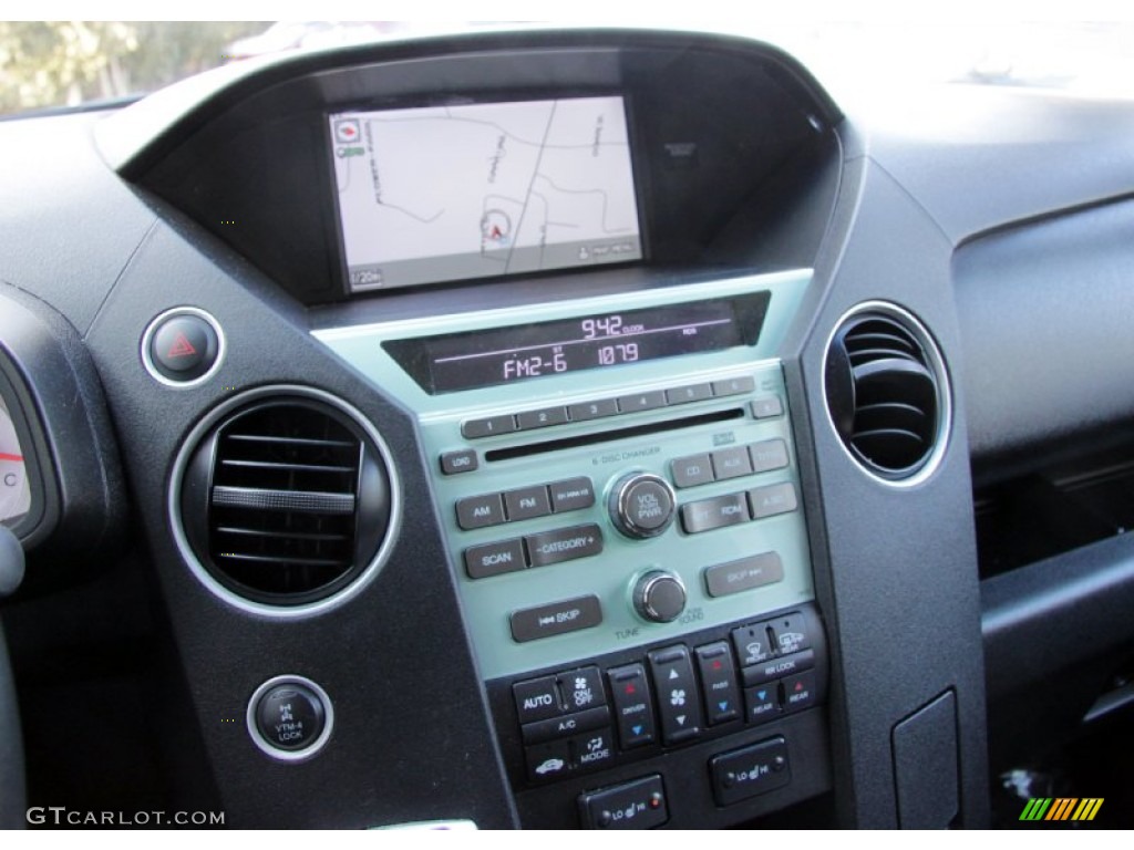 2009 Honda Pilot Touring 4WD Controls Photo #61549696