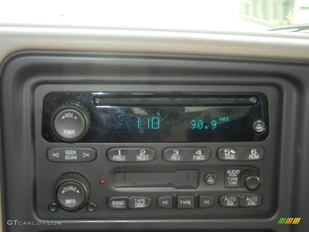 2005 GMC Sierra 1500 SLE Extended Cab Audio System Photo #61550648
