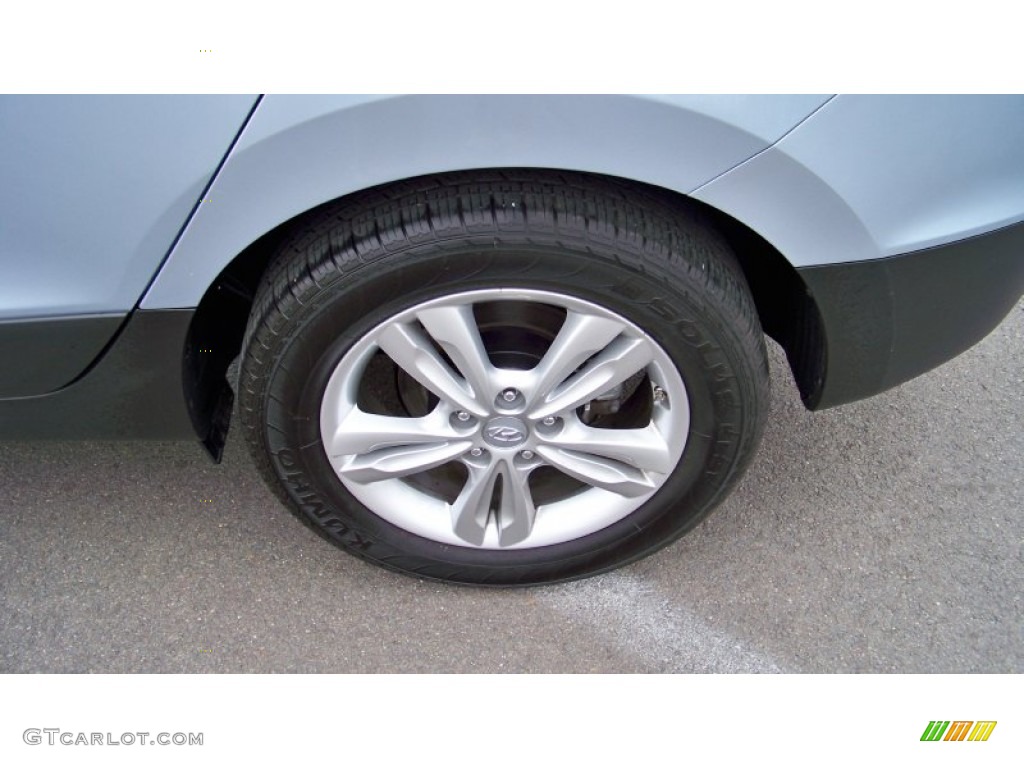 2011 Hyundai Tucson GLS AWD Wheel Photos
