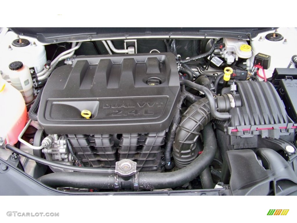2010 Dodge Avenger R/T 2.4 Liter DOHC 16-Valve Dual VVT 4 Cylinder Engine Photo #61552610