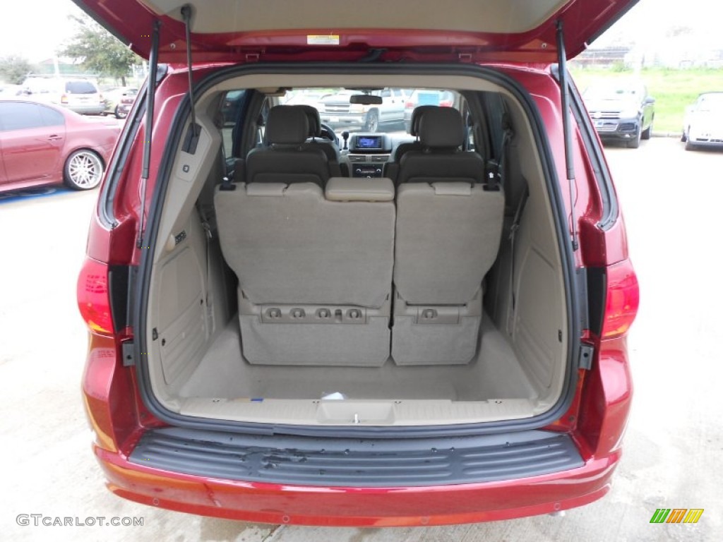 2012 Volkswagen Routan SEL Premium Trunk Photo #61558844