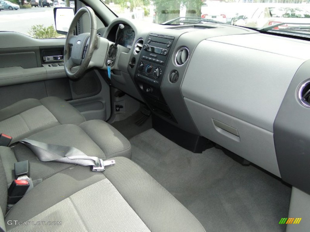 2006 F150 XLT SuperCab - Black / Medium Flint photo #24