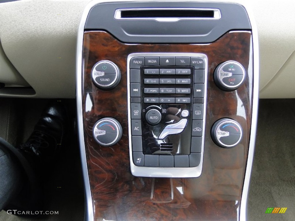 2012 Volvo S80 3.2 Controls Photo #61561843
