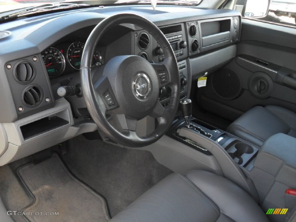 Medium Slate Gray Interior 2007 Jeep Commander Sport 4x4 Photo