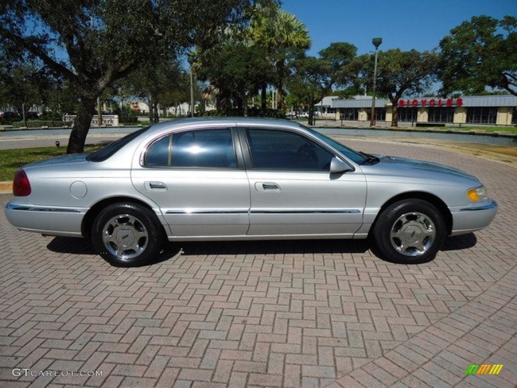 Silver Frost Metallic 2000 Lincoln Continental Standard Continental Model Exterior Photo #61571877