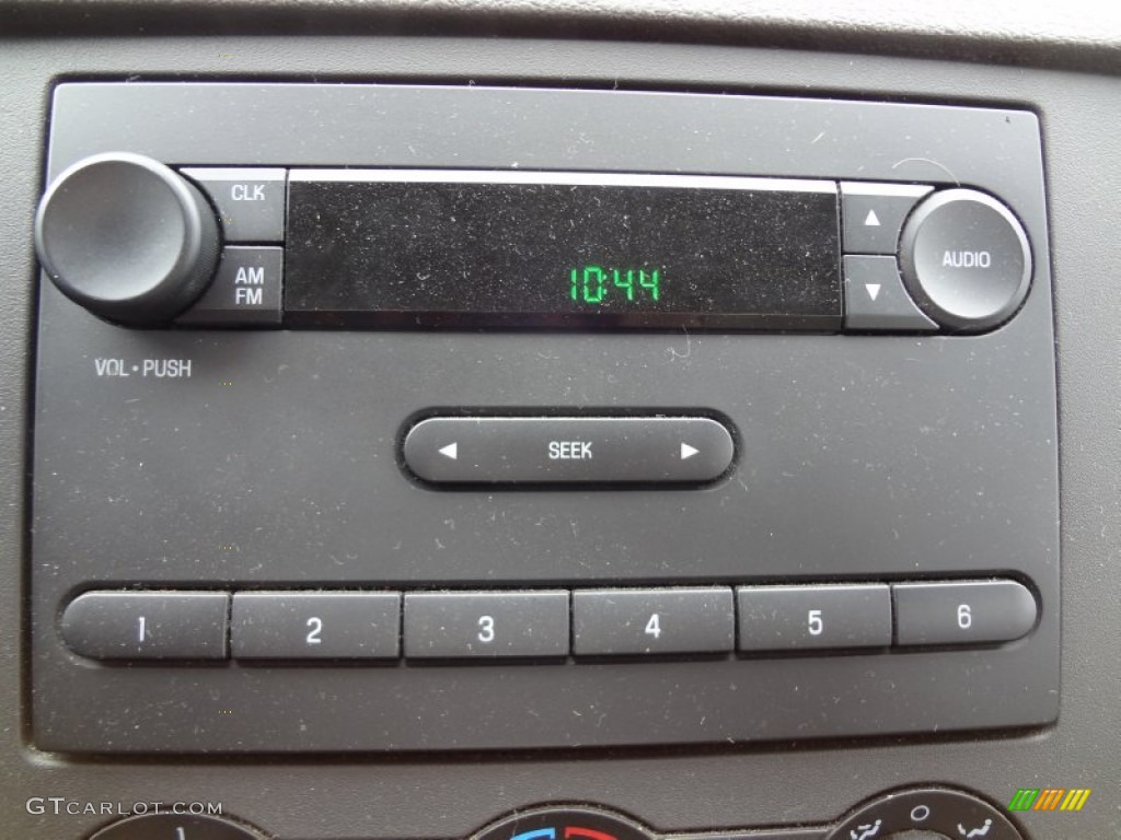 2009 Ford F250 Super Duty XL Regular Cab 4x4 Audio System Photo #61572810