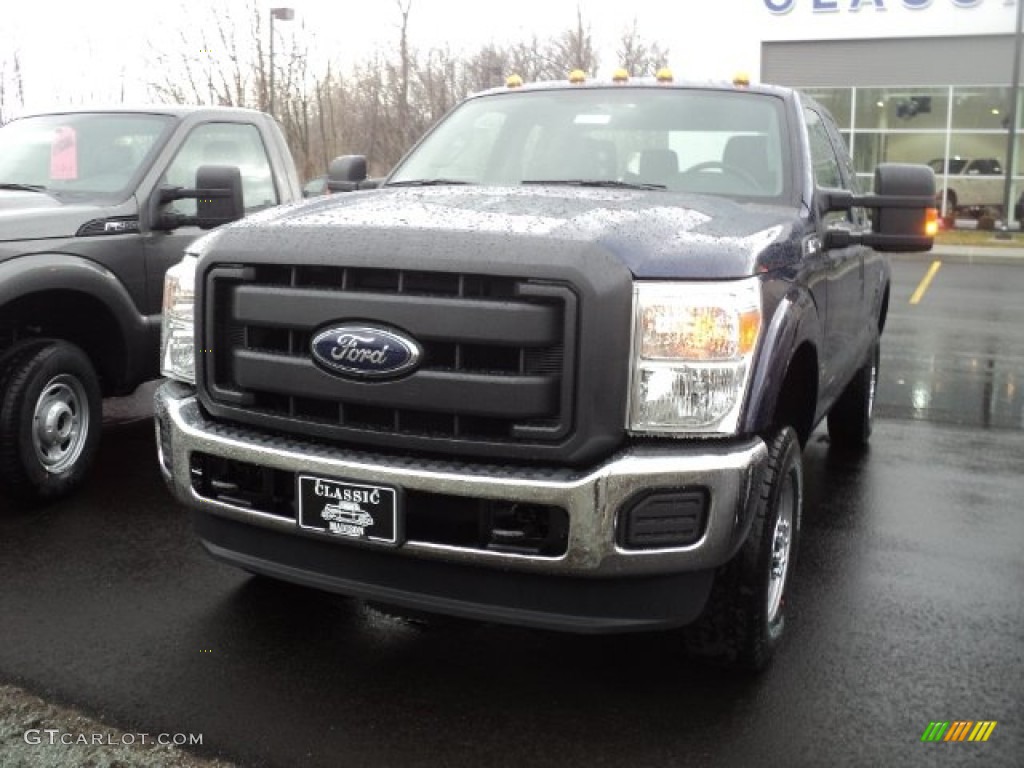 2012 F250 Super Duty XL SuperCab 4x4 - Dark Blue Pearl Metallic / Steel photo #1