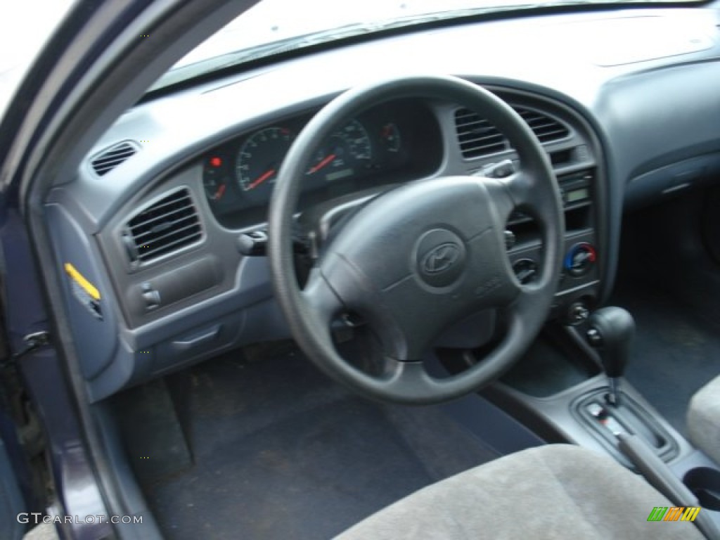 2002 Elantra GLS Sedan - Midnight Gray / Gray photo #7